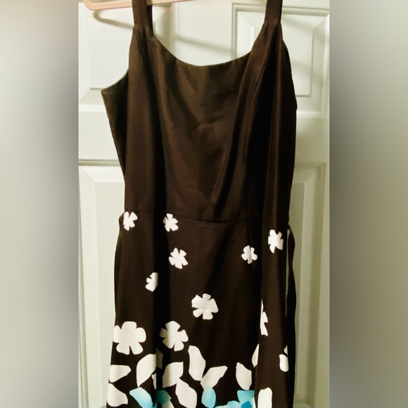 Ladies 2 piece Jacket and Dress - Picture 9 of 9